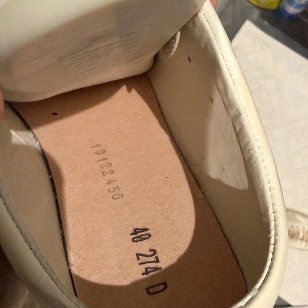 Golden Goose Cream Sneakers with Brown Soles - Picture 7 of 7